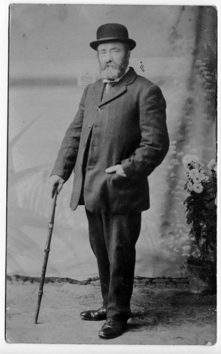 Robert Dunn's grandson, also called Robert, who served with the Metropolitan Police Robert Dunn's grandson, also called Robert, who served with the Metropolitan Police | Mr Chris Dunn