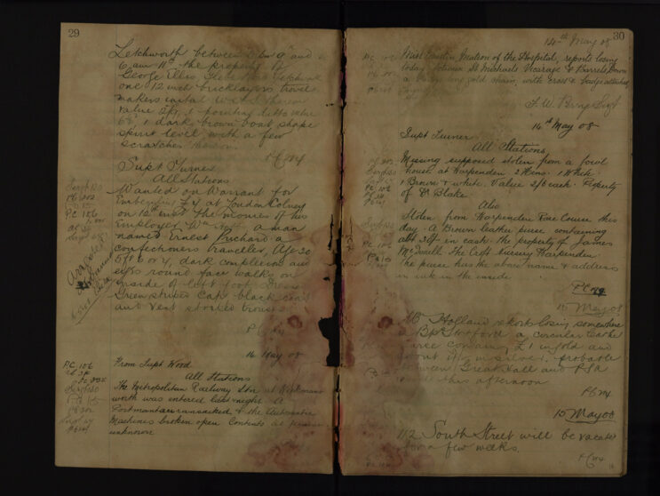 Pages 029-030
