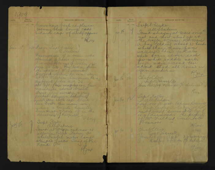 Pages 002-003
