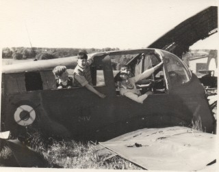 1Panshanger_1950_sCROPPED Playing at the airfield