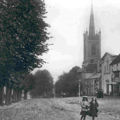9._Windhill Postcard of St Michaels Church and Windhill, Bishops Stortford | BISHM 462